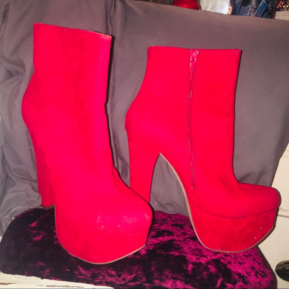 Lui China high heels